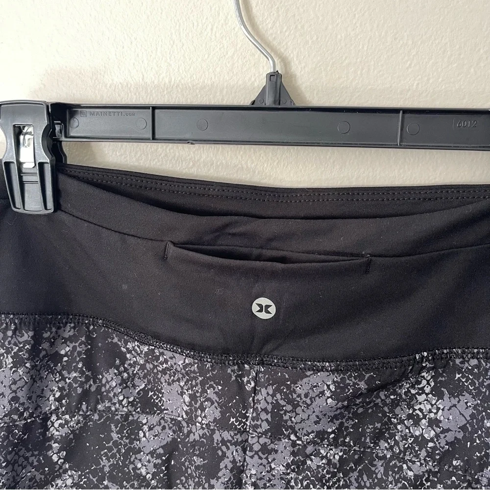 NWT Reebok Patterned 4” Inseam Built-in Liner Running Shorts - large